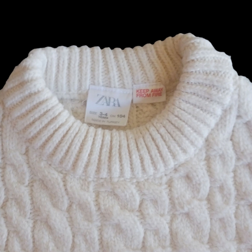 Zara Cream Cable Knit Sweater - Picture 2 of 4